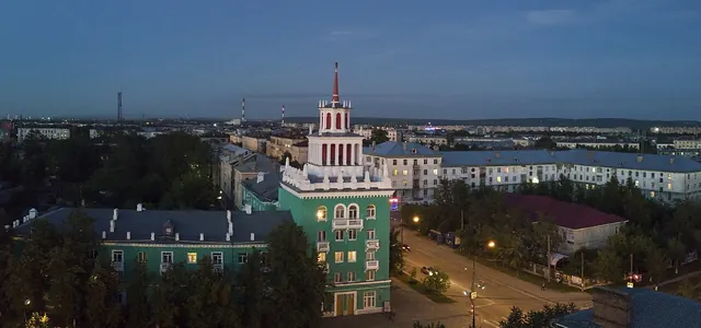 Дом со шпилем — Дзержинск