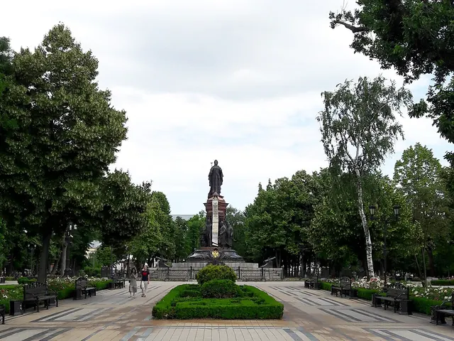 Екатерининский сквер у Красной улицы