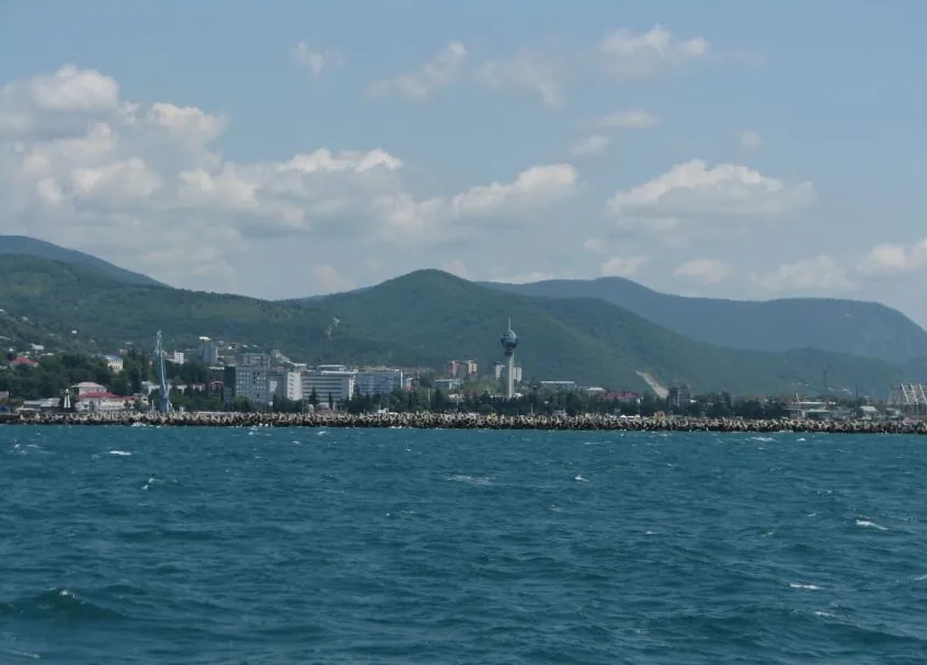 Туапсе: порт и приморская часть города